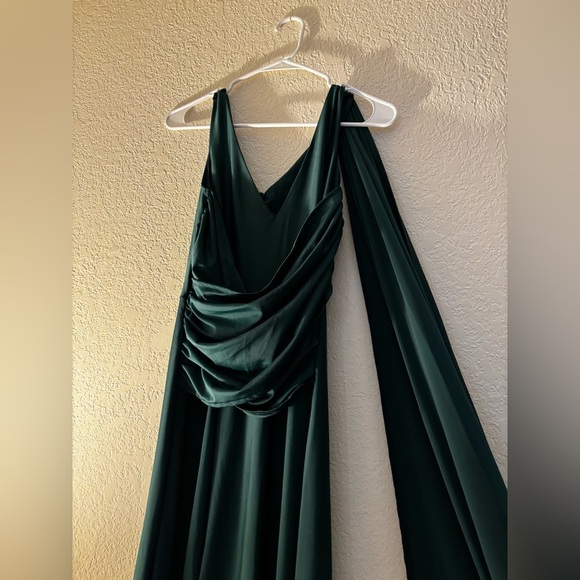 PROM DRESS - Picture 3 of 3